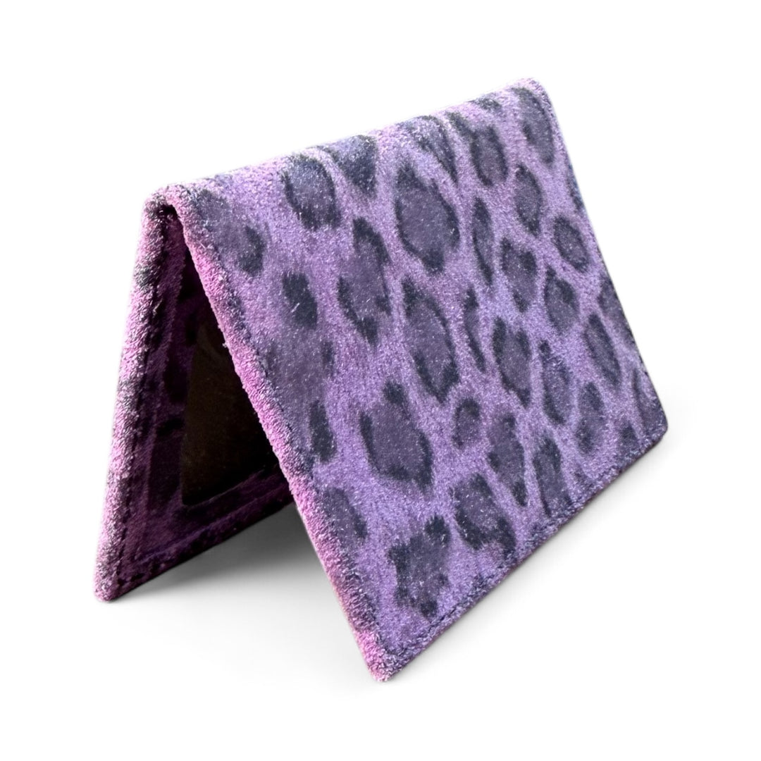 BILLETERA DE CUERO MORADO