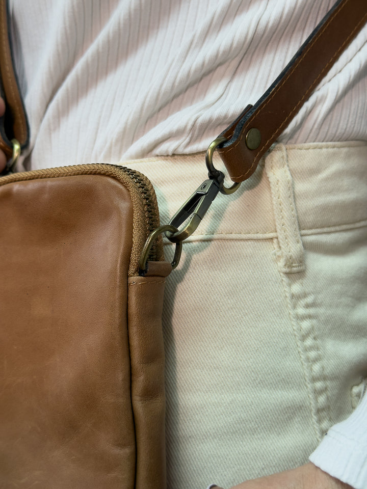 CARTERA DE CUERO CAFÉ