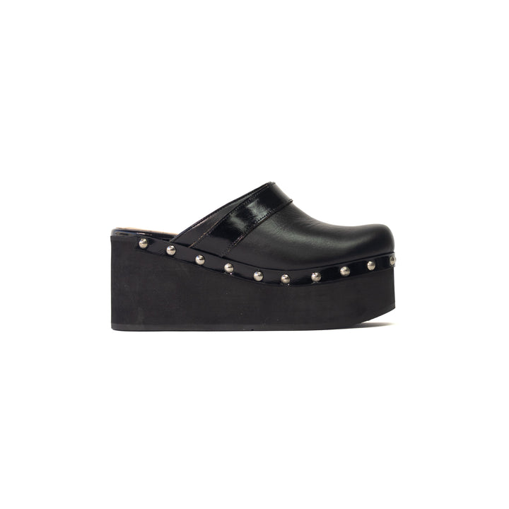 ZUECO DE CUERO INDY NEGRO