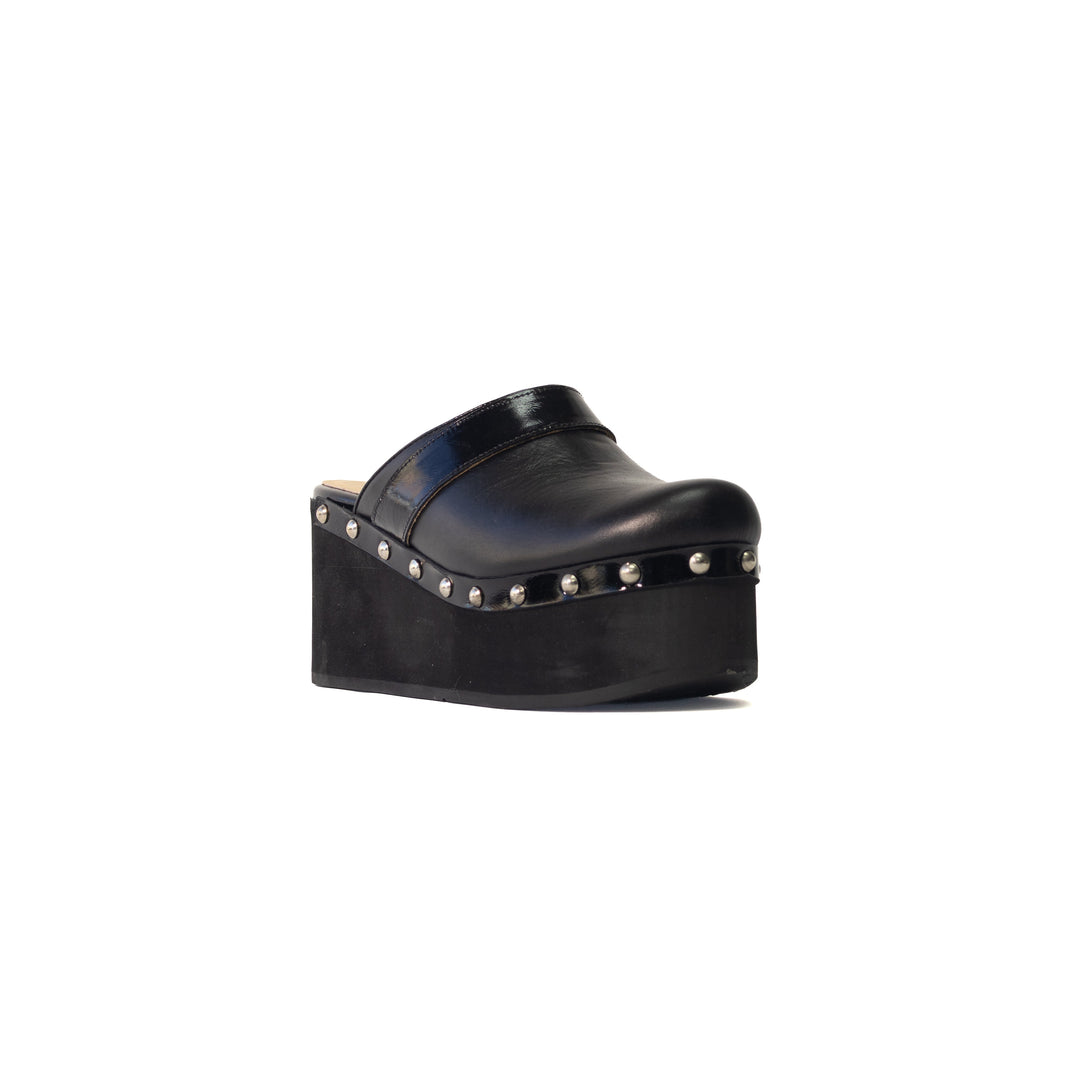 ZUECO DE CUERO INDY NEGRO