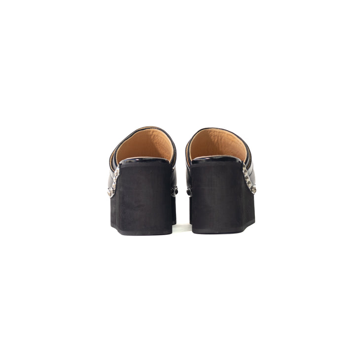ZUECO DE CUERO INDY NEGRO