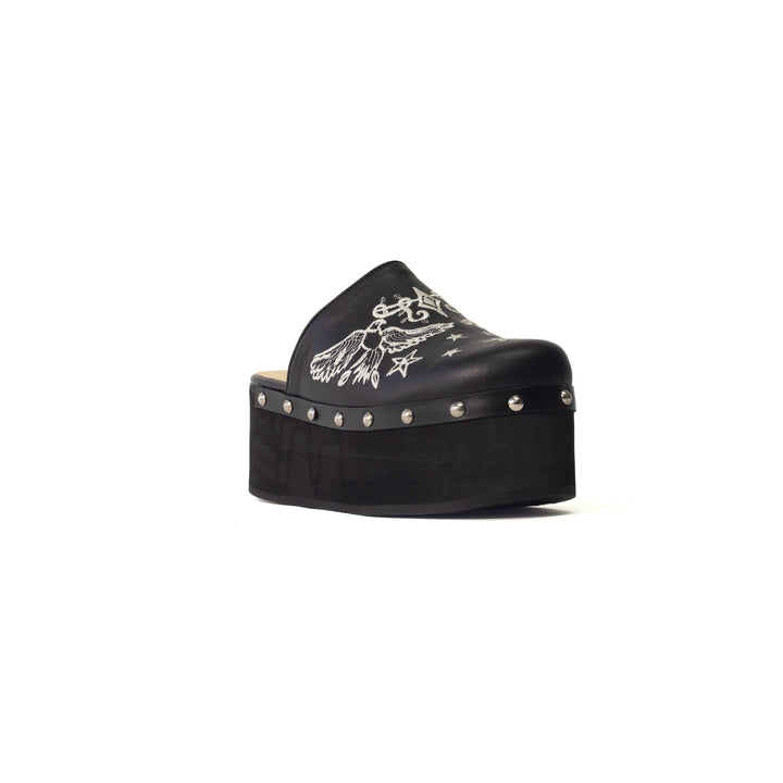 ZUECO DE CUERO ISI NEGRO ALTO
