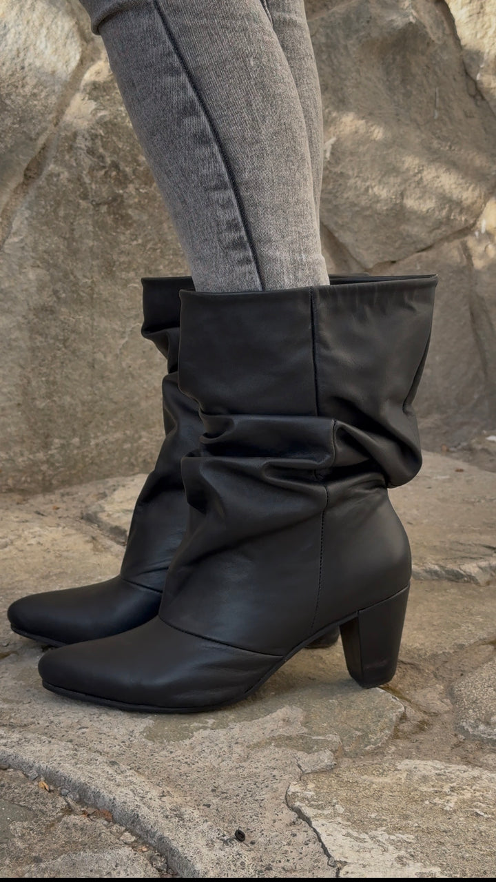 BOTA DE CUERO MILAGROS