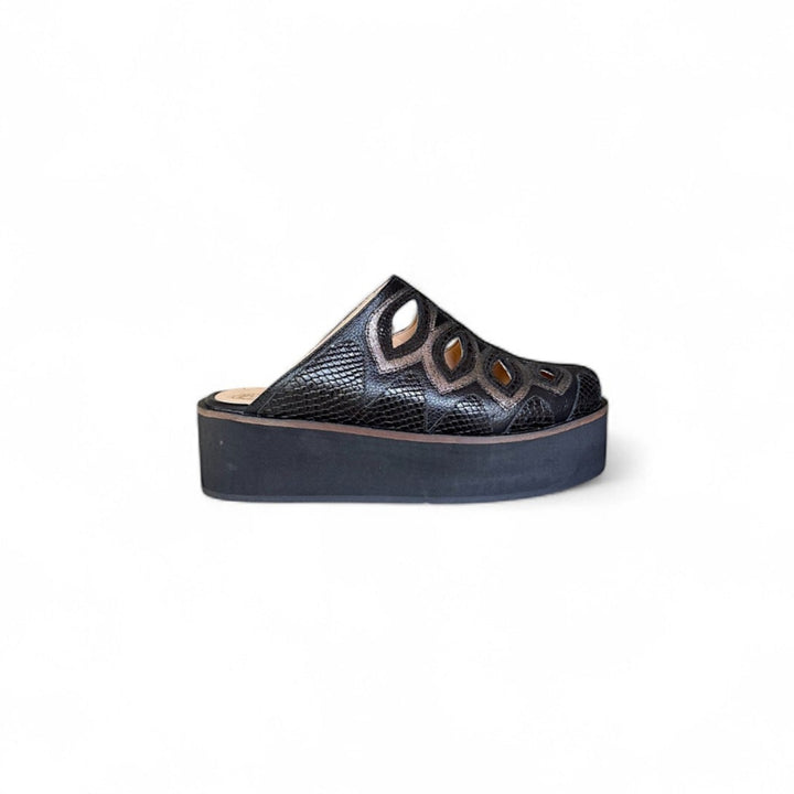 ZUECO FLOR NEGRO