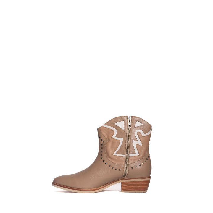 BOTIN DE CUERO ROBERTA CAMEL
