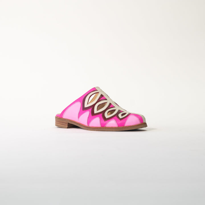 PUNTILLA DE CUERO FLOR CHICLE