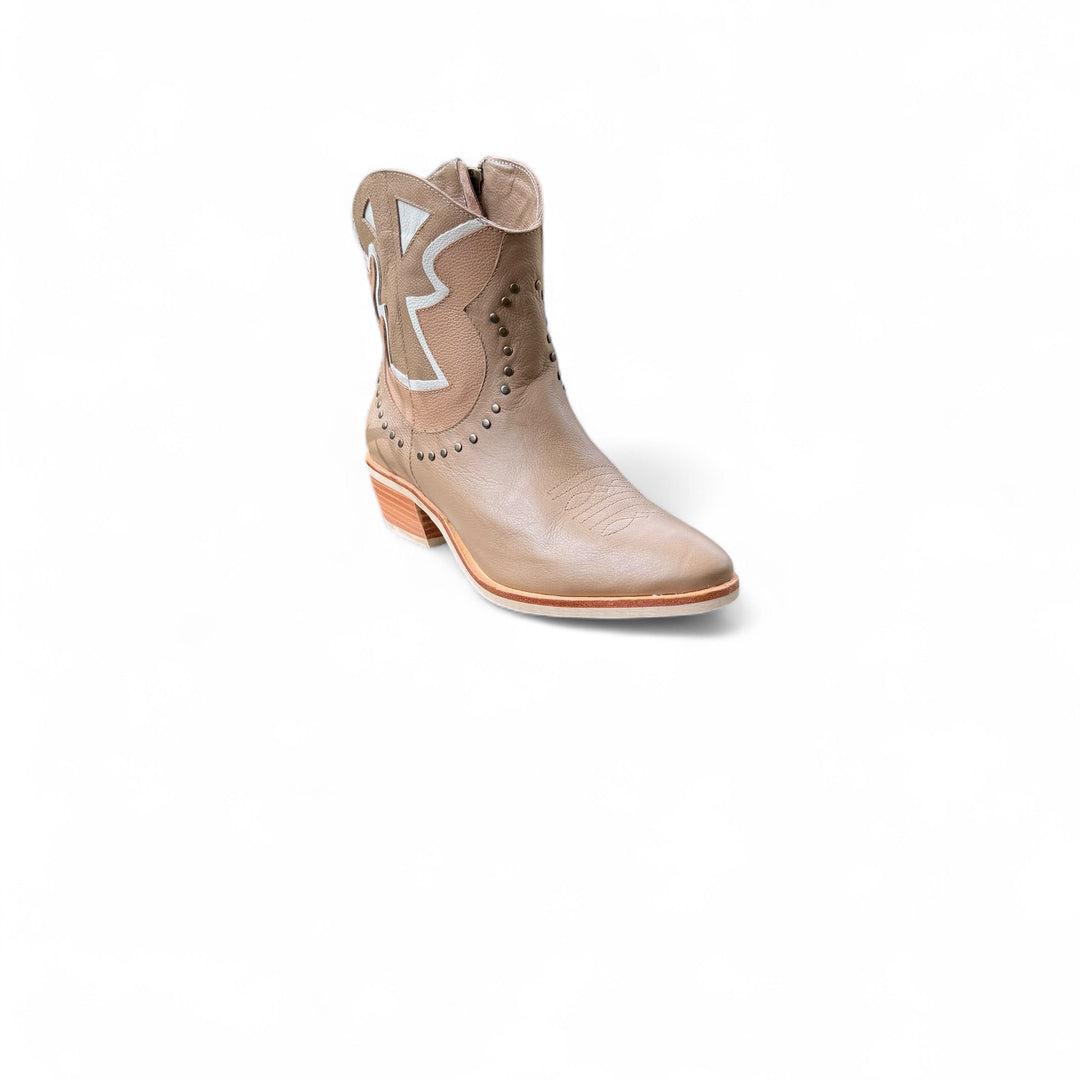 BOTIN DE CUERO ROBERTA CAMEL