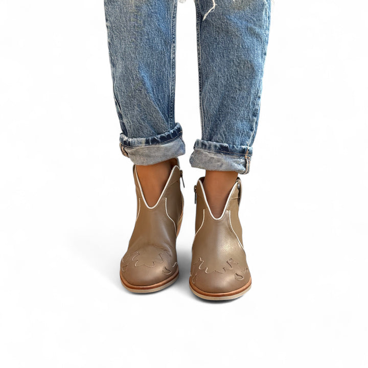 BOTÍN LORENZA CAMEL DE CUERO MUJER