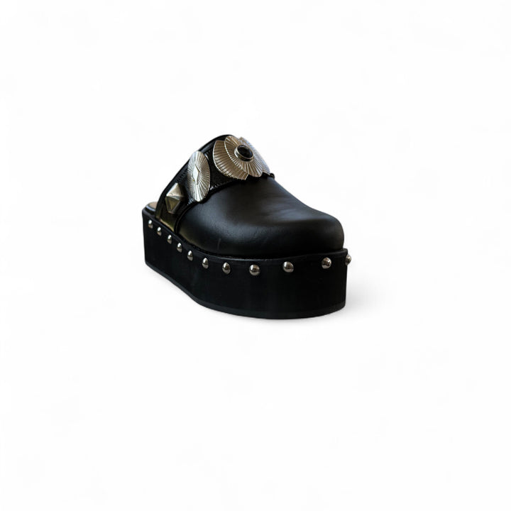 ZUECO MARIA NEGRO