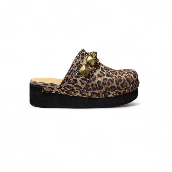 ZUECO MARTINA LEOPARDO ORO BAJO