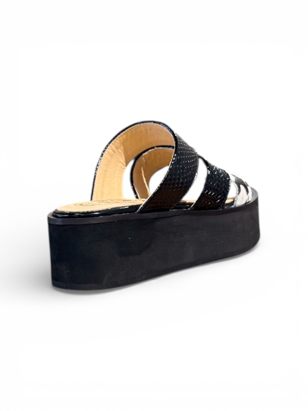 SANDALIA DE CUERO JULIA BAJA VAQUITA