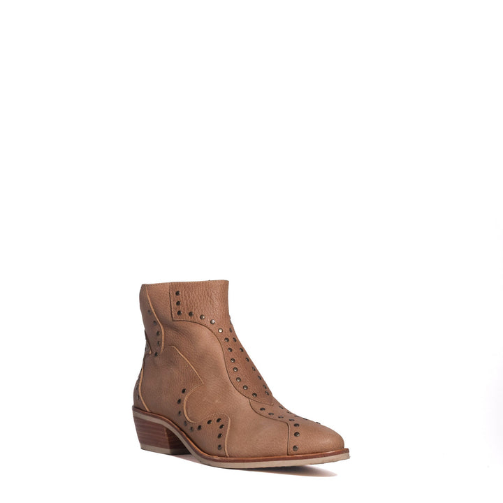 BOTÍN DE CUERO NICOLE CAMEL