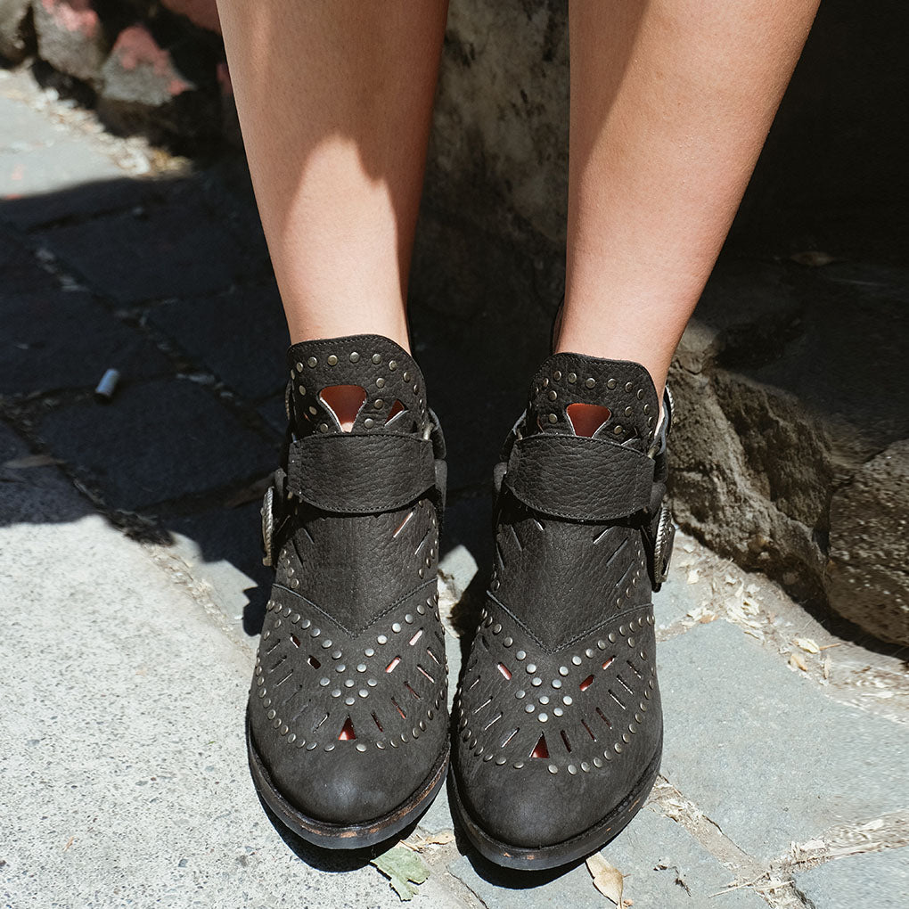 BOTIN MUJER DE CUERO GRACIA NEGRO