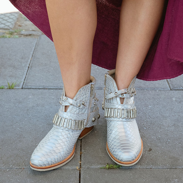 BOTÍN ADA PLATA DE CUERO MUJER