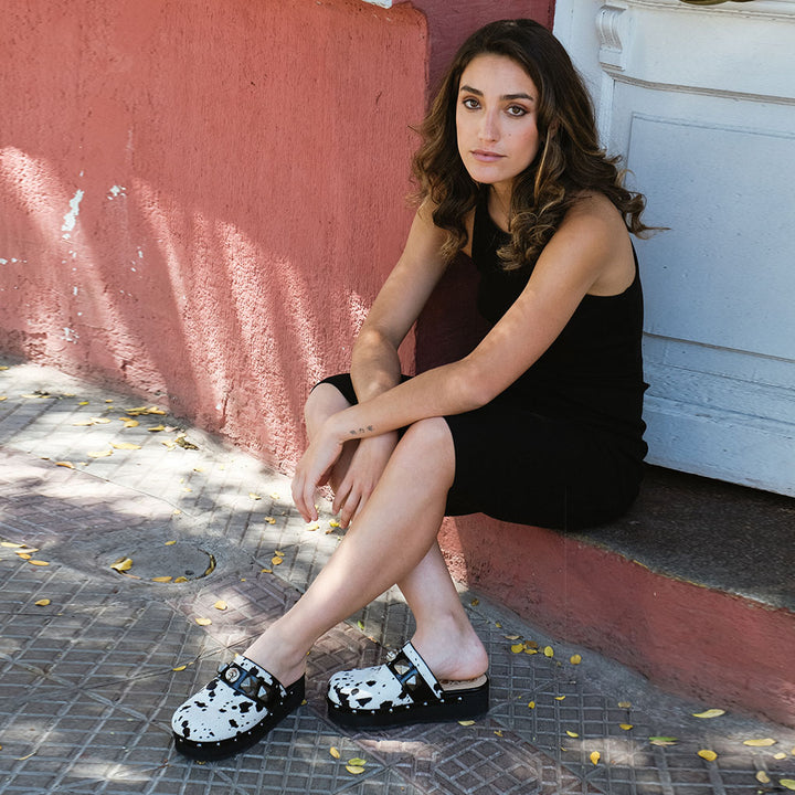 ZUECO MARTINA VACA NEGRO BAJO