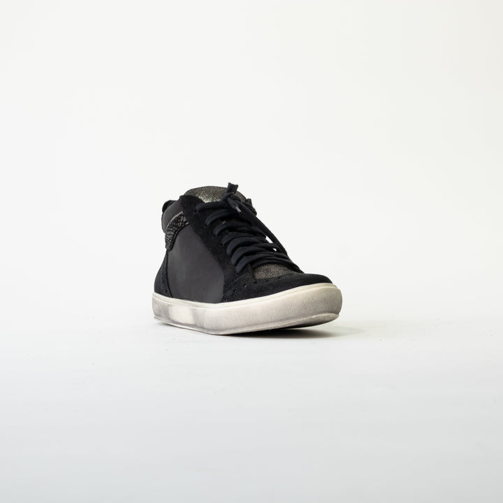 ZAPATILLA DE CUERO CAMI NEGRA PLATA