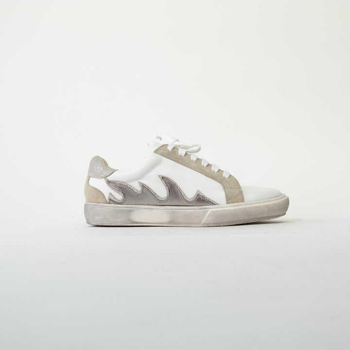 ZAPATILLA DE CUERO LAURA BLANCA