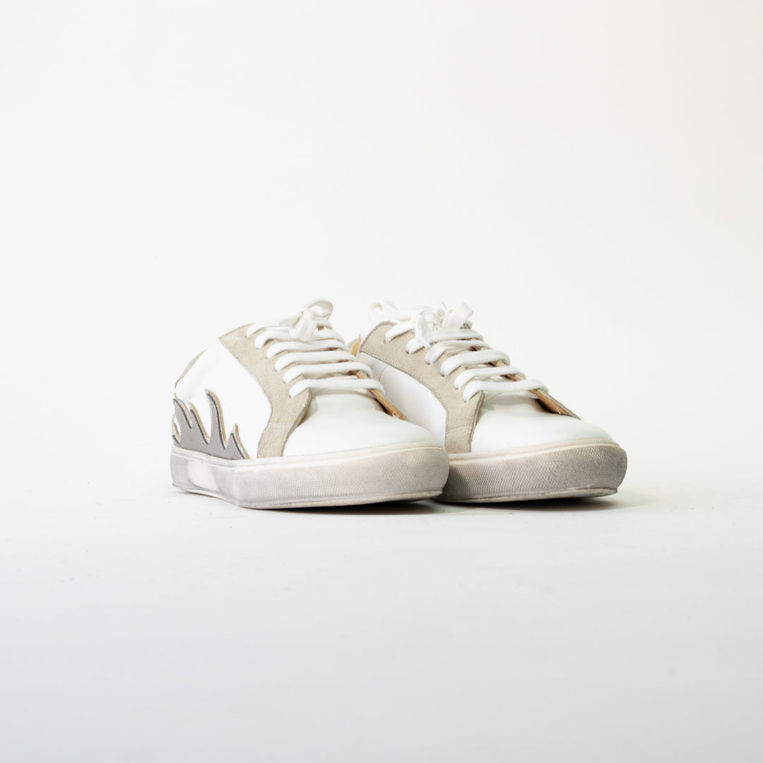 ZAPATILLA DE CUERO LAURA BLANCA