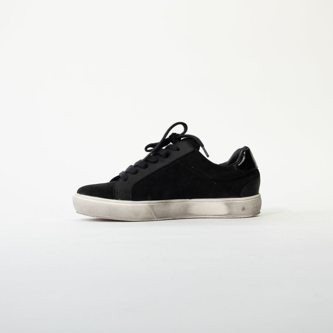 ZAPATILLA CUERO LAURA NEGRA