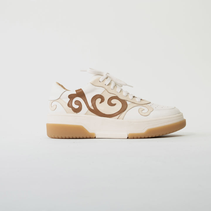 ZAPATILLA DE CUERO MANDI BLANCA