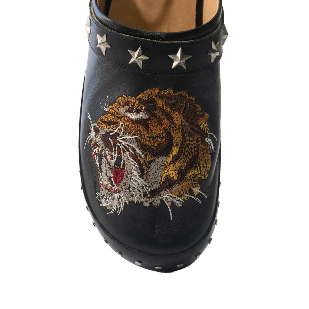 ZUECO DE CUERO TIGER