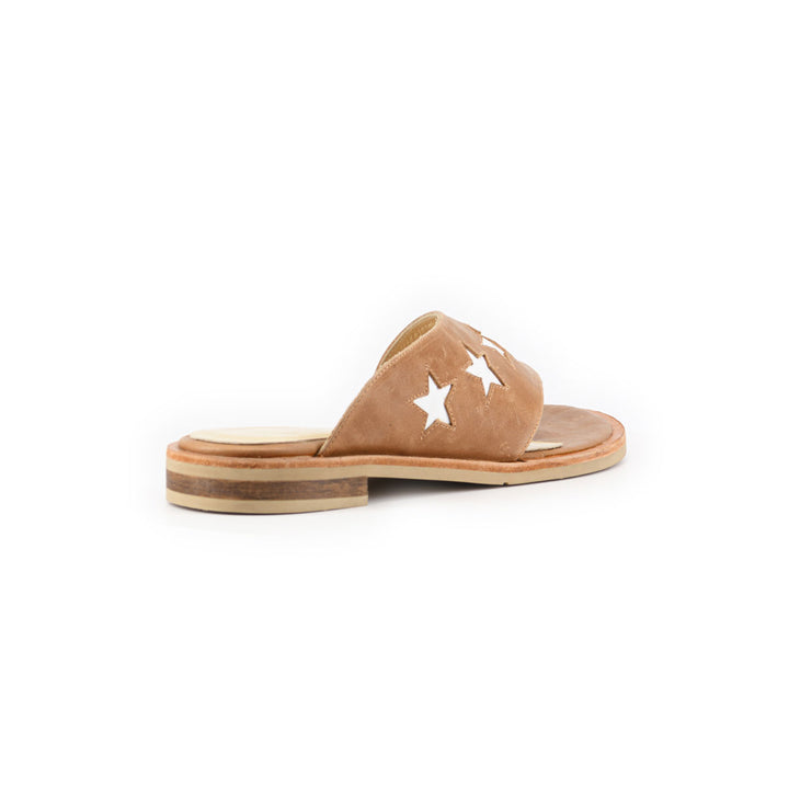 SANDALIA DE CUERO VERO CAMEL